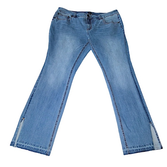 G.I.L.I Flared Leg Medium Wash Raw Hem Ankle Slit Jeans Size 16 EUC! - Picture 2 of 13